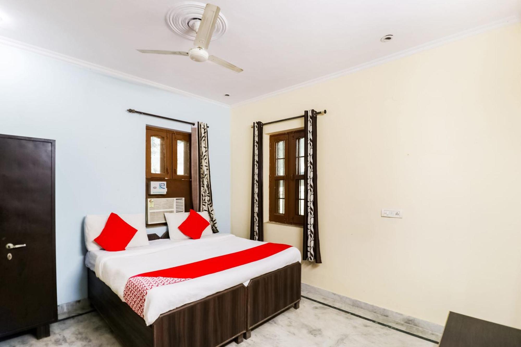 Hotel O Maurya Residency Gurgáon Kültér fotó