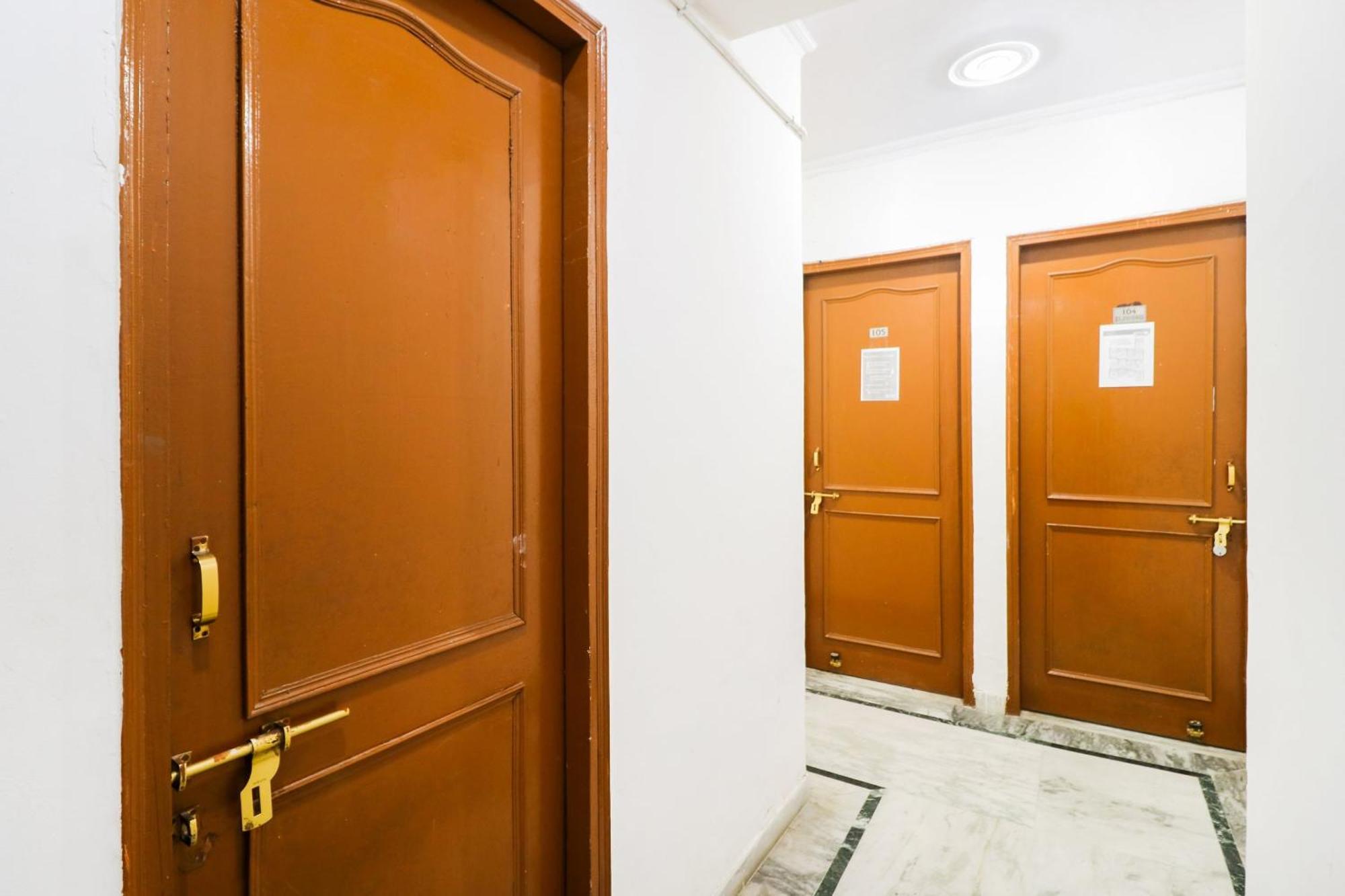 Hotel O Maurya Residency Gurgáon Kültér fotó