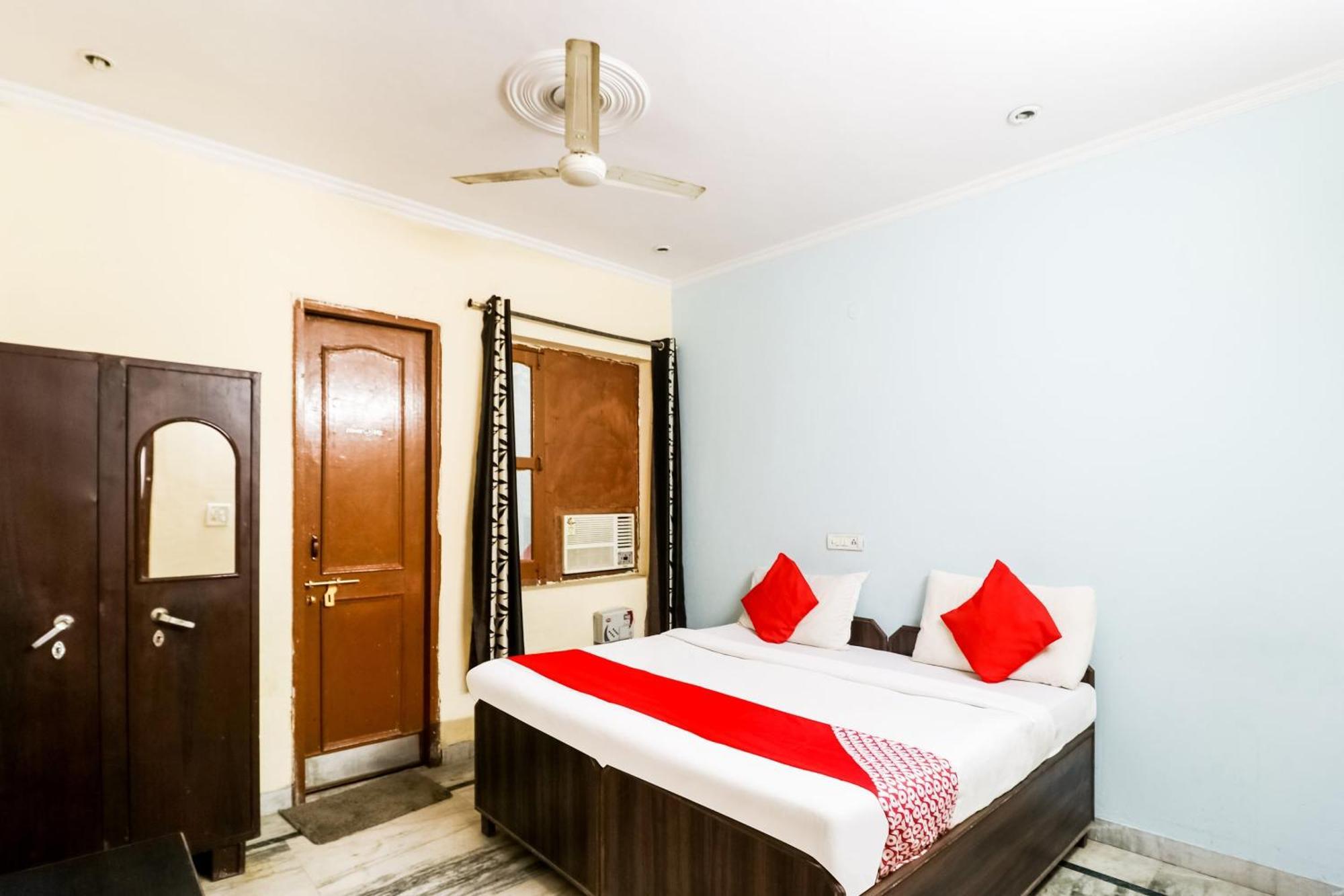 Hotel O Maurya Residency Gurgáon Kültér fotó